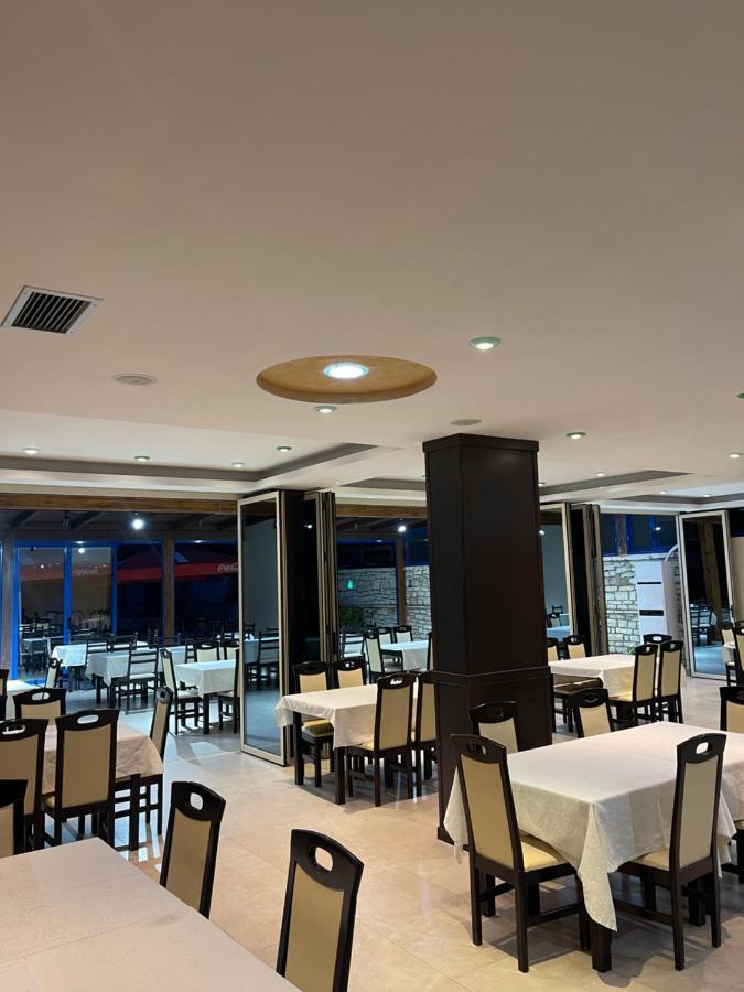 Hotel Zverneci Extérieur photo